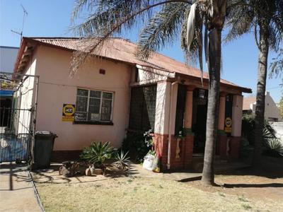 House For Sale in Pretoria West, Pretoria