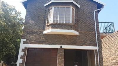 House For Sale in Moreleta Park, Pretoria
