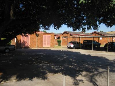 Apartment / Flat For Sale in Hermanstad, Pretoria