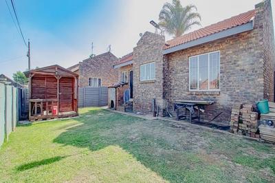 House For Sale in Suiderberg, Pretoria