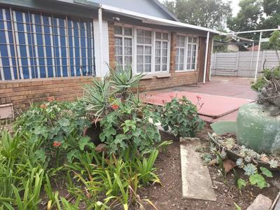 House For Sale in Claremont, Pretoria