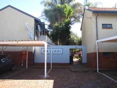 Apartment / Flat For Rent in Philip Nel Park, Pretoria