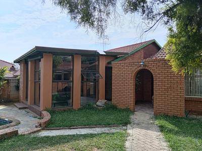 House For Sale in Pretoria Gardens, Pretoria