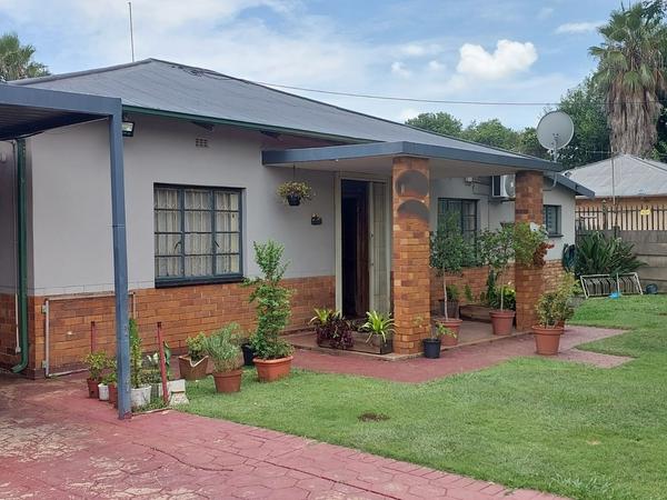 Property For Sale in Claremont, Pretoria