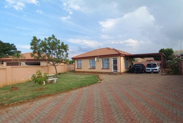 Property For Rent in Kirkney, Pretoria