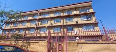 Apartment / Flat For Sale in Pretoria Gardens, Pretoria