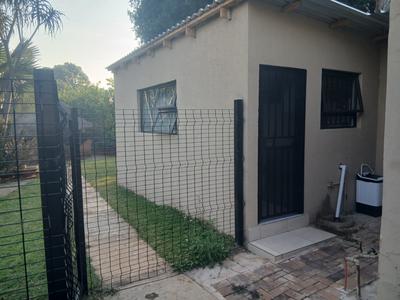 Apartment / Flat For Rent in Claremont, Pretoria