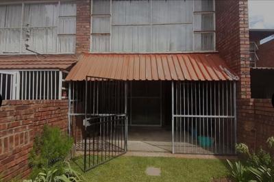 Apartment / Flat For Sale in Claremont, Pretoria