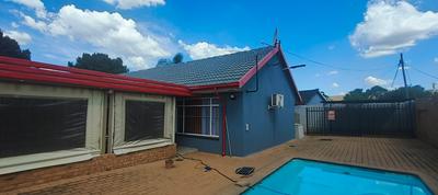 House For Sale in Kirkney, Pretoria