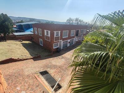 Apartment / Flat For Sale in West Park, Pretoria