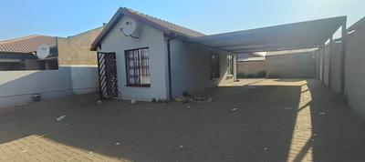 House For Sale in Elandspoort, Pretoria
