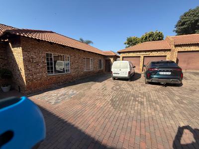House For Rent in Claremont, Pretoria