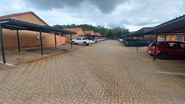Apartment / Flat For Sale in Philip Nel Park, Pretoria