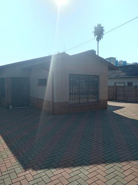 House For Sale in Pretoria Gardens, Pretoria