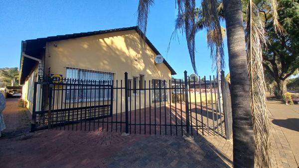Property For Sale in Pretoria Gardens, Pretoria