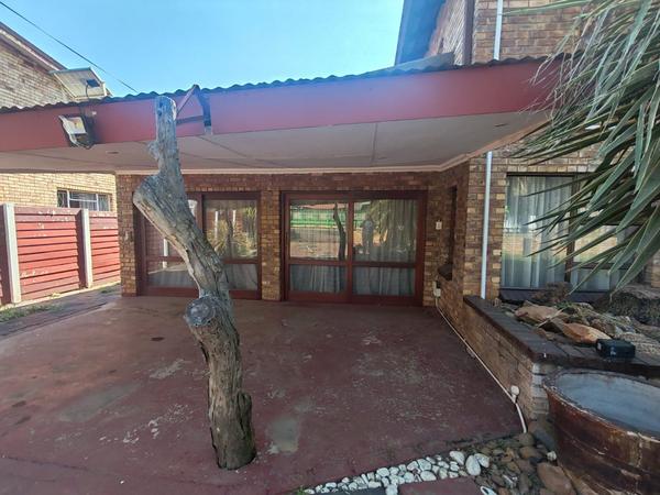 House For Sale in Daspoort Estate, Pretoria