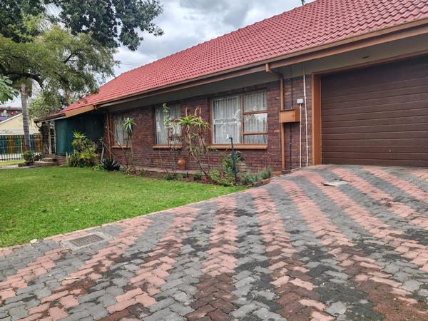 House For Sale in Pretoria Gardens, Pretoria