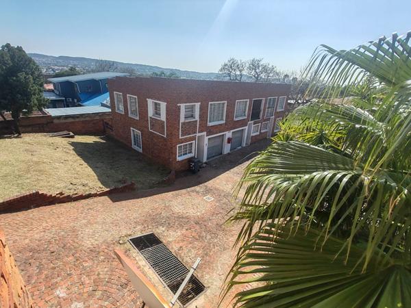 Apartment / Flat For Sale in West Park, Pretoria