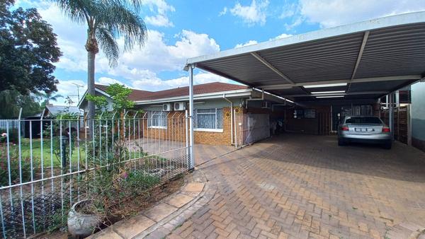 House For Sale in Pretoria Gardens, Pretoria